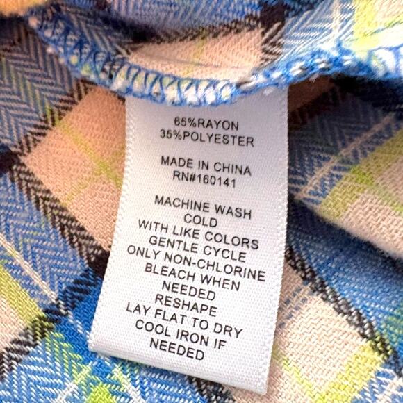 CLEARANCE Daily Thread Plaid Flannel Button Down Shirt - Small - Vibrant & Cozy - Picture 7 of 11